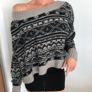 Off the shoulder Trouve sweater